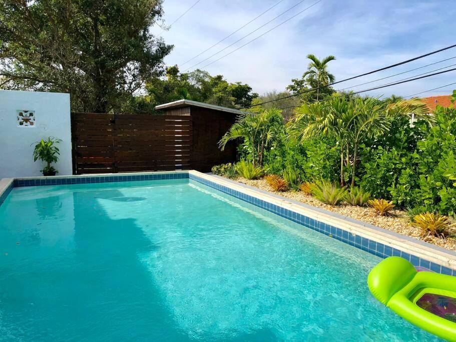 House With Pool, 10 Mins Drive To The Beach! Villa Miami Shores Esterno foto