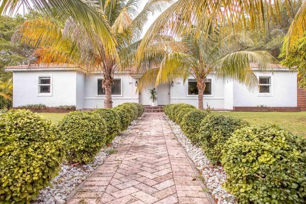 House With Pool, 10 Mins Drive To The Beach! Villa Miami Shores Esterno foto